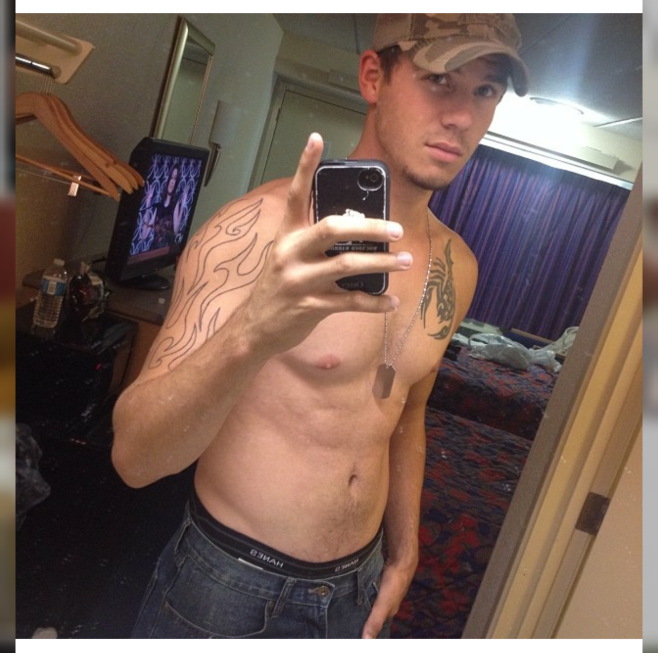 menthatfuckedme:  Travis.  Most recent straight guy to come through my #GloryHole
