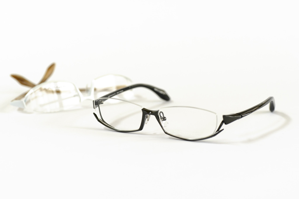 金子眼鏡 | KANEKO OPTICAL - グラマラスかつ独創的なアンダーリム 