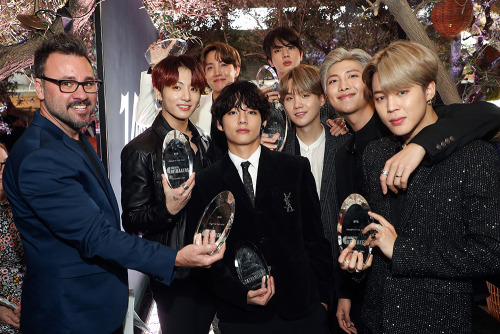 bangtan:  Award winners | @BTS_twt @LilNasX #HITMAKERS