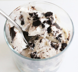 thecakebar:  Oreo Truffle Cheesecake Ice Cream ….yes truffles.