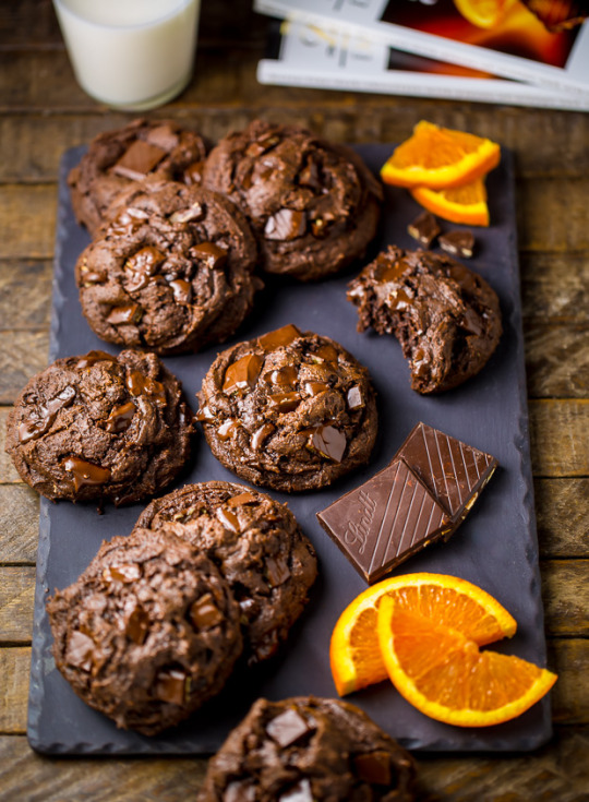 (via https://bakerbynature.com/wp-content/uploads/2017/03/untitled-65-of-77-1.jpg) #recipe#cookies#chocolate#orange