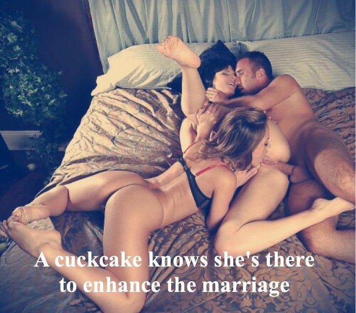 ukcuckqueanthings:  If she could pop round here sometime that would be great! 