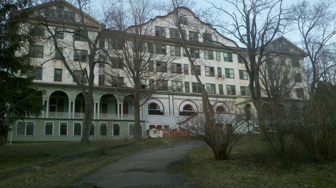 This has to be the creepiest place I&rsquo;ve ever experienced @cuddlebugriki