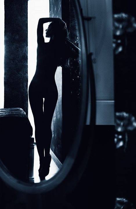 eroticdarkbaby: Follow me for 20,000+ More great photos like these: http://mydarkbaby.tumblr.com/ 