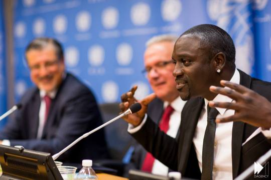 XXX teeoht:    @Akon Lighting Africa  #AkonLightingAfricaToday, photo