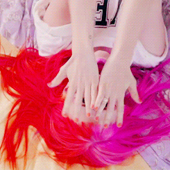 sunisjealousofthewayyoushine:  She’s such a cutie