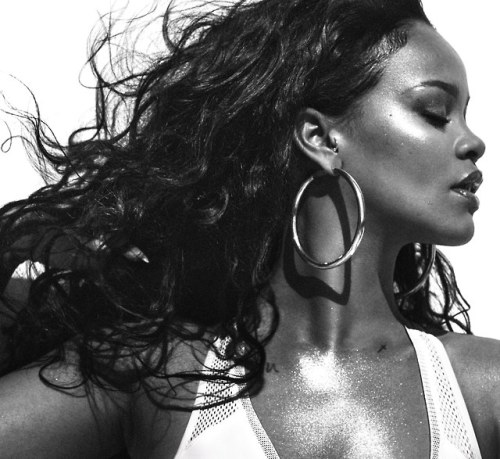 fashionarmies:  Rihanna for VOGUE Magazine adult photos