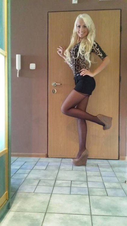 alyssam223:  Interesting shoes 