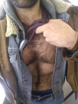 hairy-males:Mile high club anyone? (video in comments) ||| Hot and sexy males LIVE and FREE @ https://ift.tt/2p2Tjlp