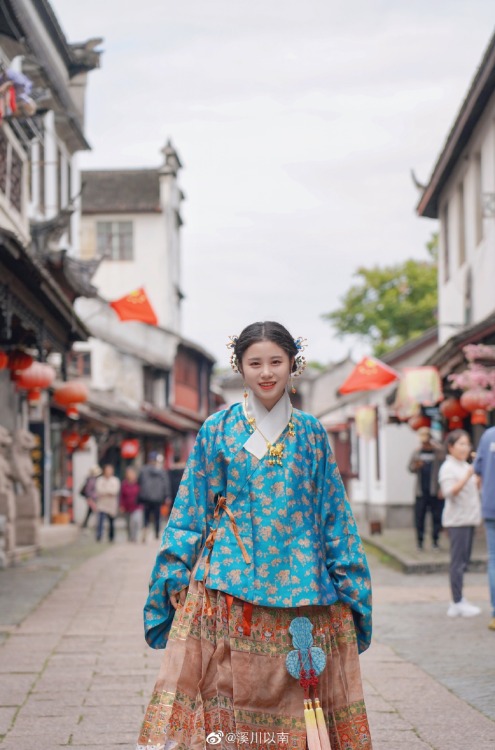 chinese hanfu by 溪川以南