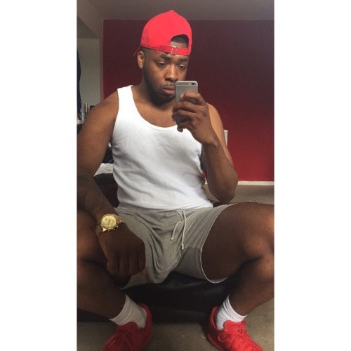 Ig &amp;a Snapchat: mrofficialray. Repost if I can be your 6'2 British mce