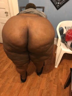 bbwman215:  Big black Ass