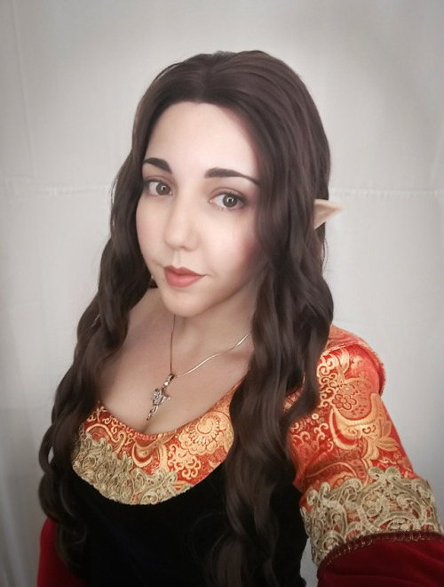 Arwen cosplay, from Lord of the Rings by Shemayne.