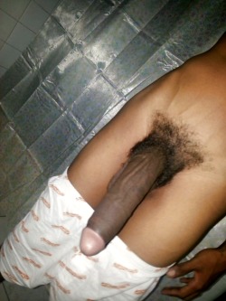 bbcloads4mymouth:  BlackMeOutDerived from