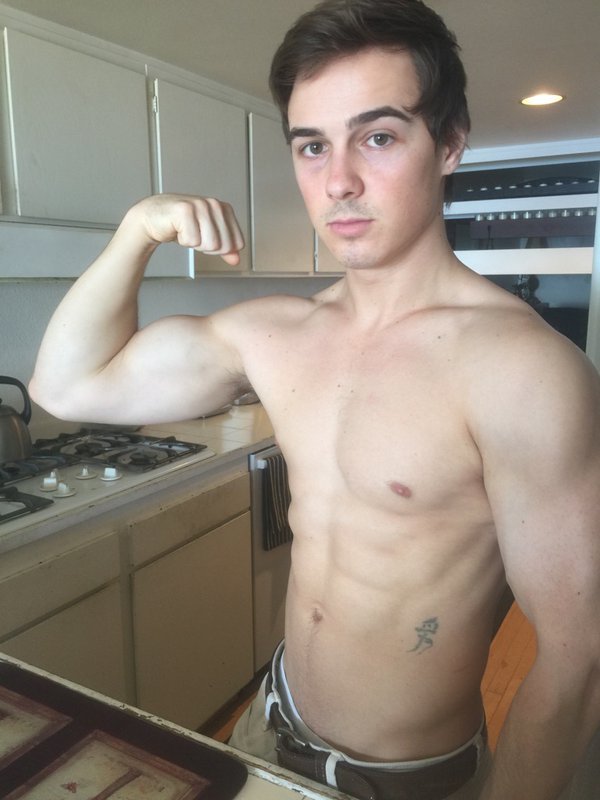 txcwbysexy:  colungafrank:   Justin Owen    Hot