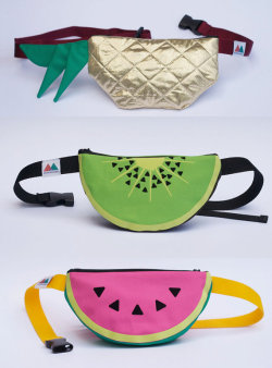 elle-emeno-pee:  etsyifyourenasty:  Fruity Fanny Packs  my heart