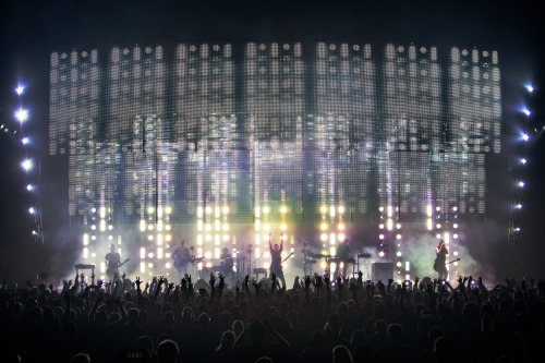 nineinchnails:  Nine Inch Nails: Tension 2013. On tour now. Photos by Rob Sheridan.  SE VIENE! PARA 
