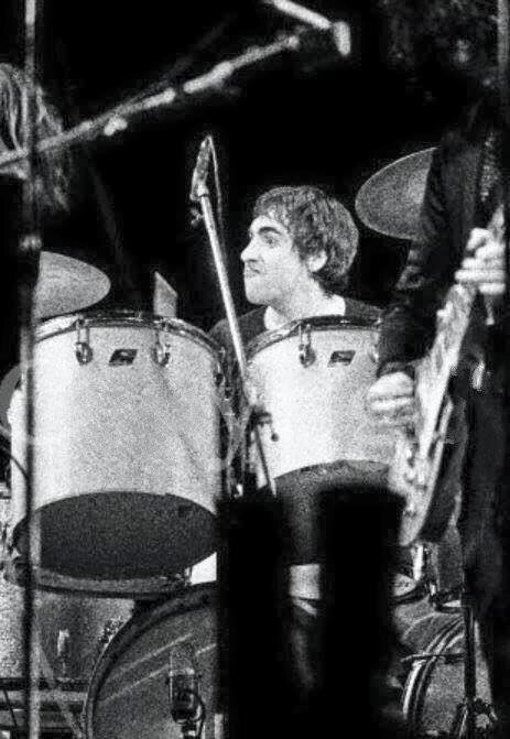 the-who-diehard-fans: Keith Moon joins Led Zeppelin on stage ~ June 23rd, 1977