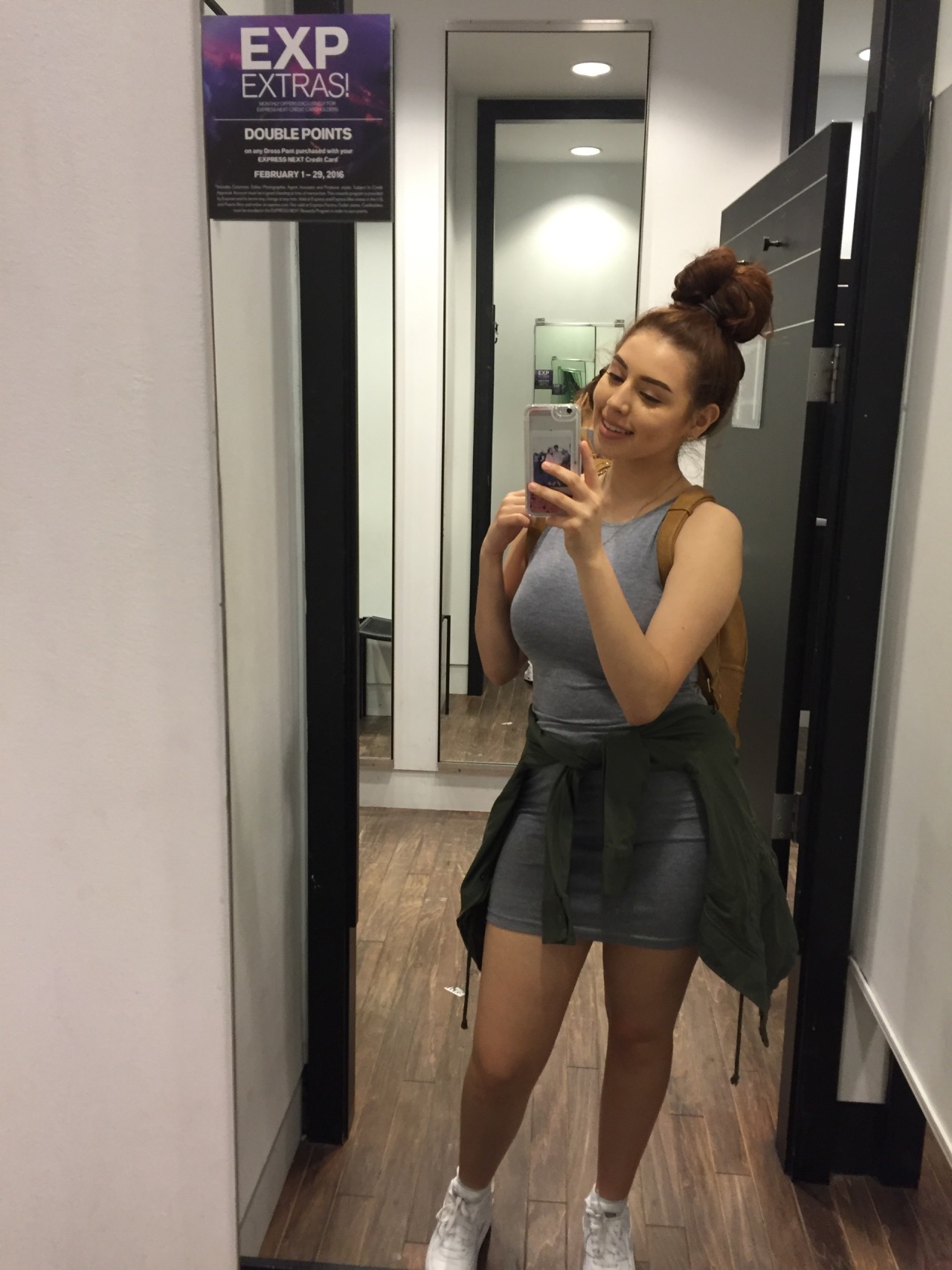 insane-lunatic:  ig: mockchick 😈