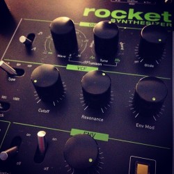 glidepro:  #waldorf #rocket #synth