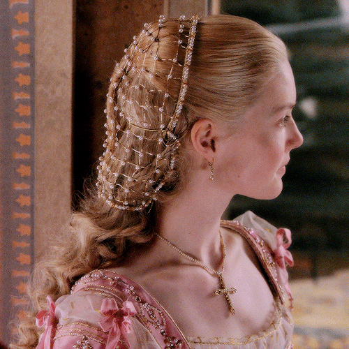 THE BORGIAS Costume Appreciation: 39/(costume Design By Gabriella Pescucci)