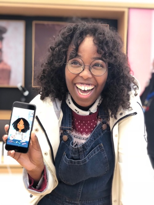 fahimaidc:Today I went into the Apple shop and was shocked to find my doppelgänger on one of th