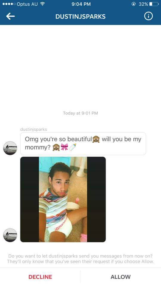 sft425:  khl0ekardashian:  thegoodsis:    Melanie Martinez stans have NO chill  
