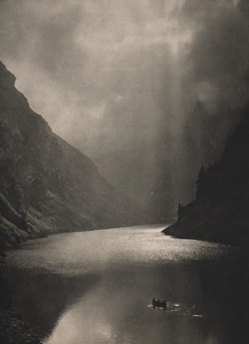 dame-de-pique:C. Schildknecht - Evening on the Bergsee, 1930s #1930s#landscape#water