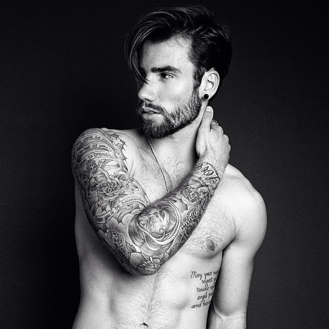 littleinuk:  chezzr:  spacequeeen:  chezzr:  from sunday  StOpP  make me  Uuugggh