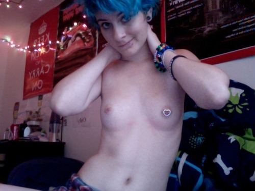 whalestoeletter:  this is one of my favorite pictures of me :) 
