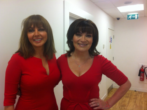 holyshitlookatthoseboots:  stewardessesandassortedothers:  Vorderman and Kelly, dream Milf threesome