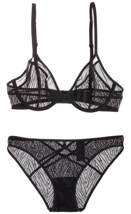 Calvin KleinBra here x Knickers here