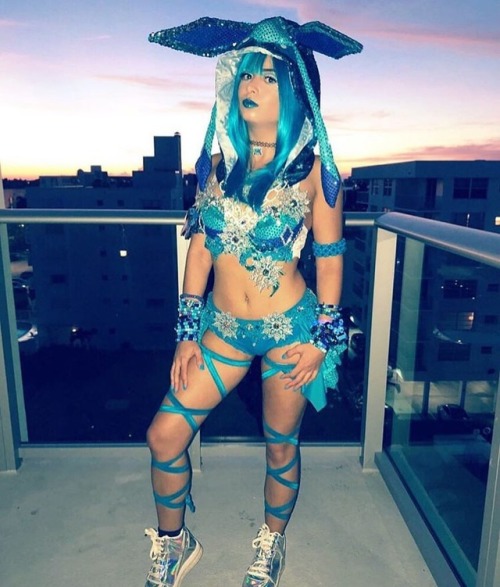 @gabriella_braude slaying Halloween in her @electriclaundry Glaceon outfit!!! LOVE ❄️ www.in