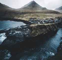 banshy:  Faroe Islands by Fabio Zingg