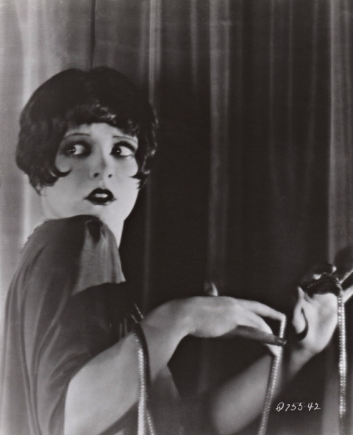 vampsandflappers:vampsandflappers:CLARA BOW - THE GOTHIC FEMME FATALE PHOTOSEarly on, studios weren’