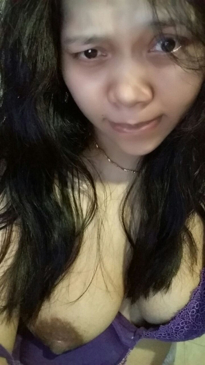 tokkiking: gagahberani: Licin Gebu besarnya puting..nak