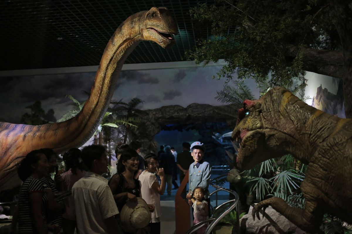 fotojournalismus:  A Day at the Zoo in Pyongyang (August 23, 2016)Photos by Dita