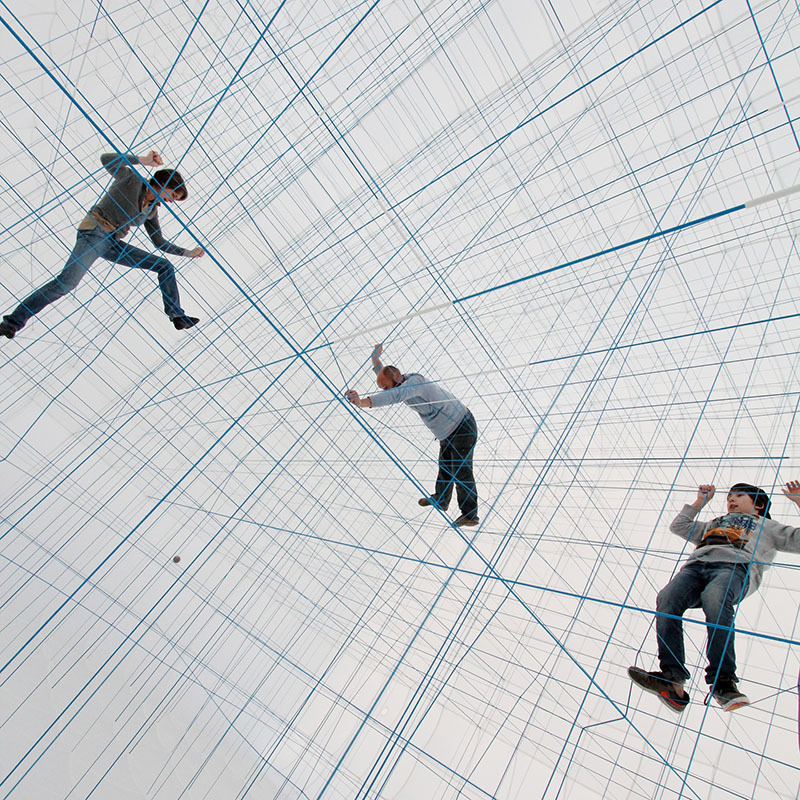 phoeni-xx:  sixpenceee:  Created by Croatian-Austrian collective Numen/For Use, String