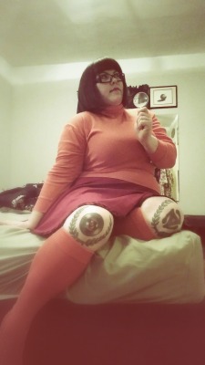 ravzilicious:  ogrebushi:  ravzilicious:  fat slutty velma vibes  Jinkies!  this is the comment I’ve been searching for haha! 