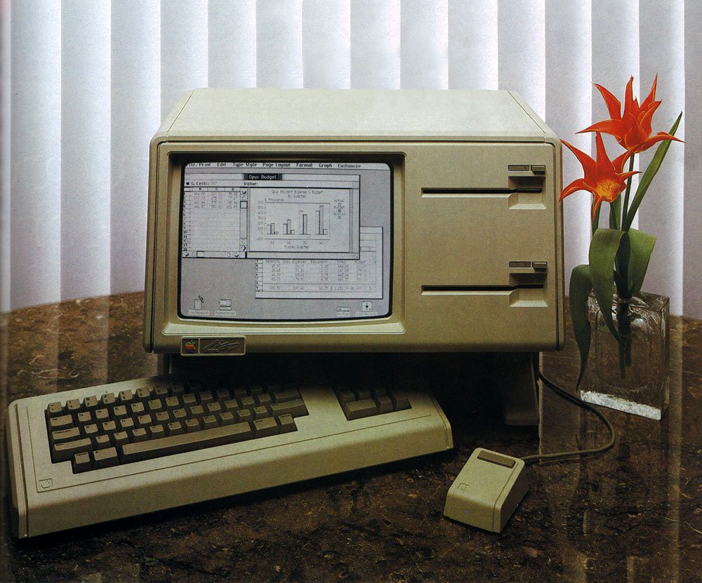 Как назывался 1 персональный компьютер. Первый компьютер. Самый первый персональный компьютер. Первый компьютер в мире. Самый первый компьютер.