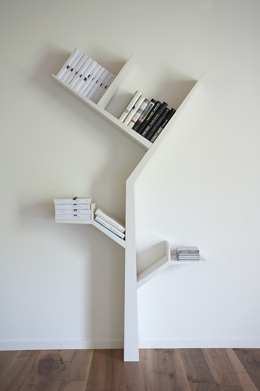 kostasyrtariotis:
“ BOOKTREE
Domestic tree bookcase
Solid wood ,four finishes:
white laquered, natural ash, tineo, ebony.
Manufacturer: Interna8
”