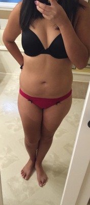 asianmilf4you:  2.5 more months until beach