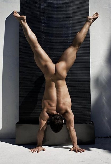 ultimate-men:  Follow ULTIMATE MEN! Companion blog: http://theultimatemen.tumblr.com