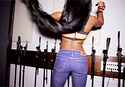 niggaimdeadass:  my weave long and my pussy good!!! 