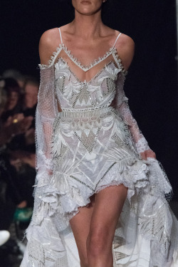 lacetulle:  Julien Macdonald | Spring/Summer 2018