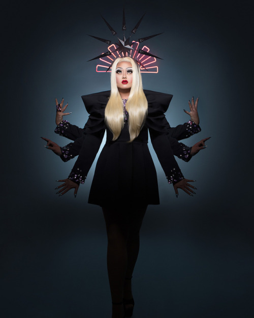 newyorkcityhomo: pearlsgf:  when kim chi actually got the theme right and looks better than 99% of the celebrities attending the met gala  (photos by Eli Rezkallah)    Omg I’ve never loved her so much more Yas Fucking Queen 