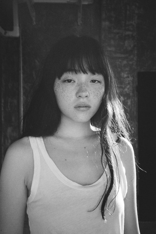 yua:「月刊 モトーラ世理奈 夏」写真展 photo by 二階堂ふみ