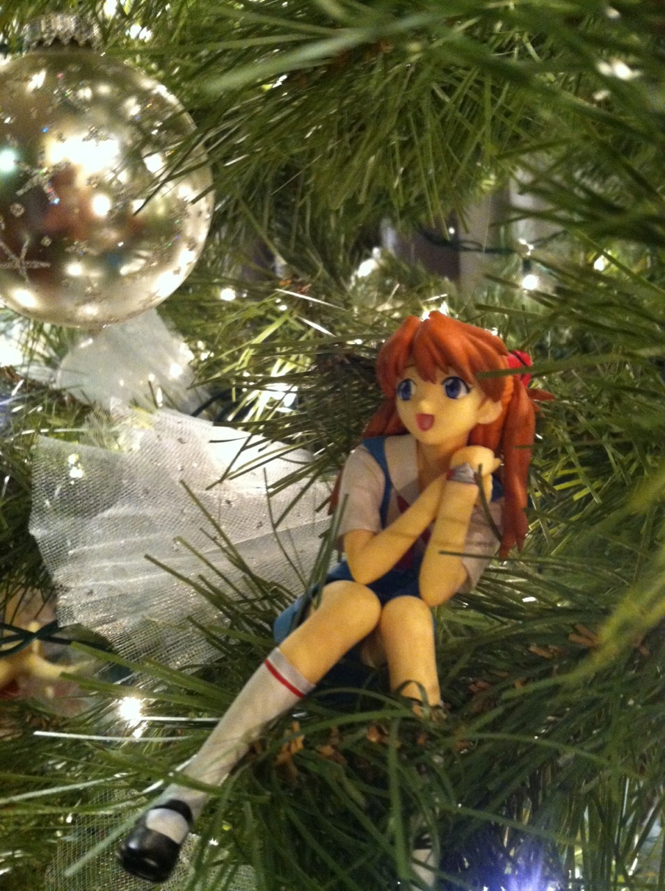 melonpan:  My mom told me to get my PVC figures because she wants an anime tree this