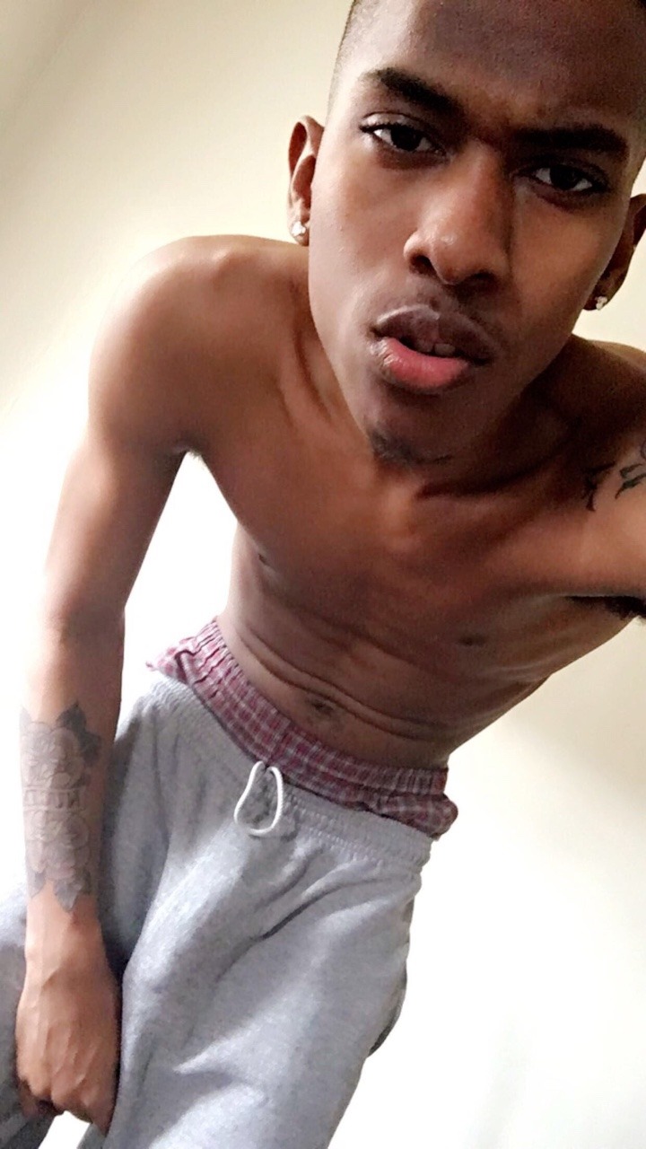 410mikey:  baby I’m a stoner &amp; this dick get rocked hard.😎✨ Instagram