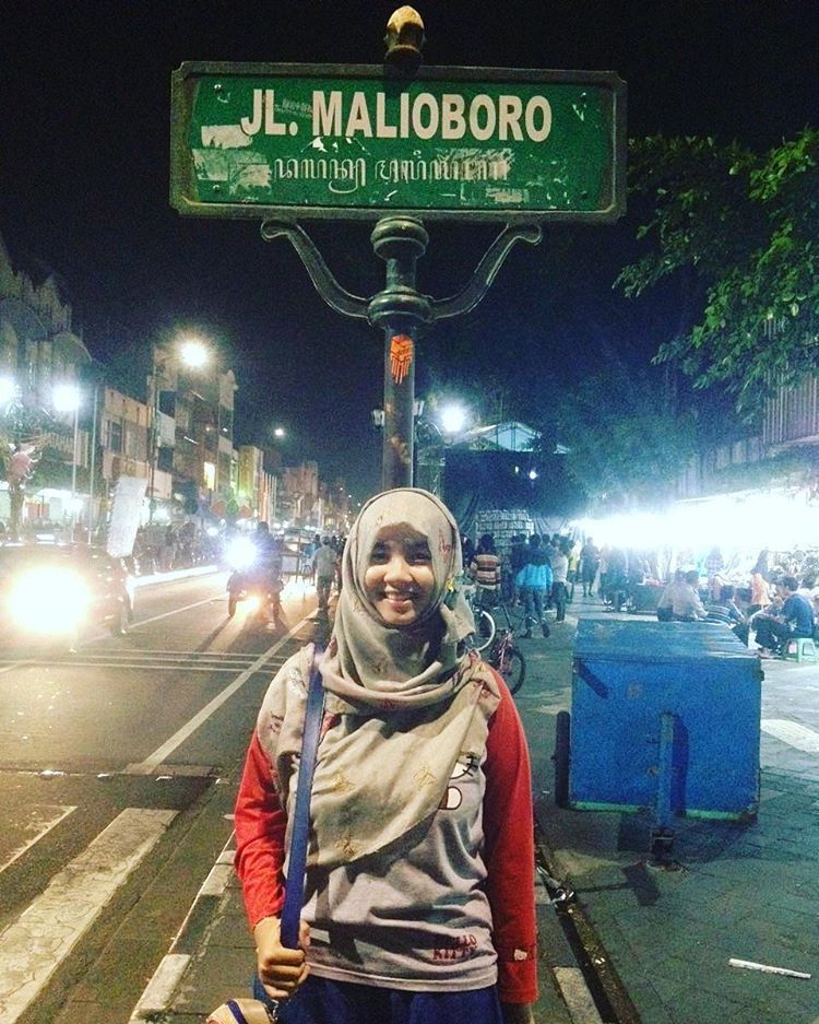 #mainstream (di MALIOBORO)